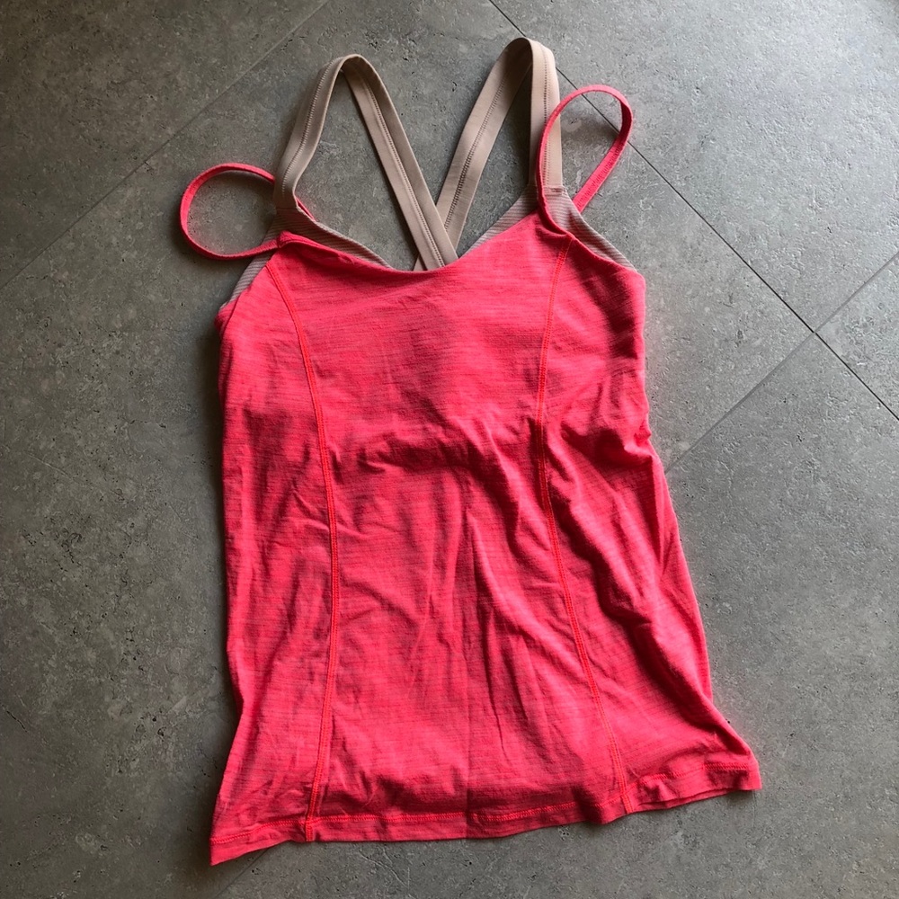Lululemon run for gold tank size 6
